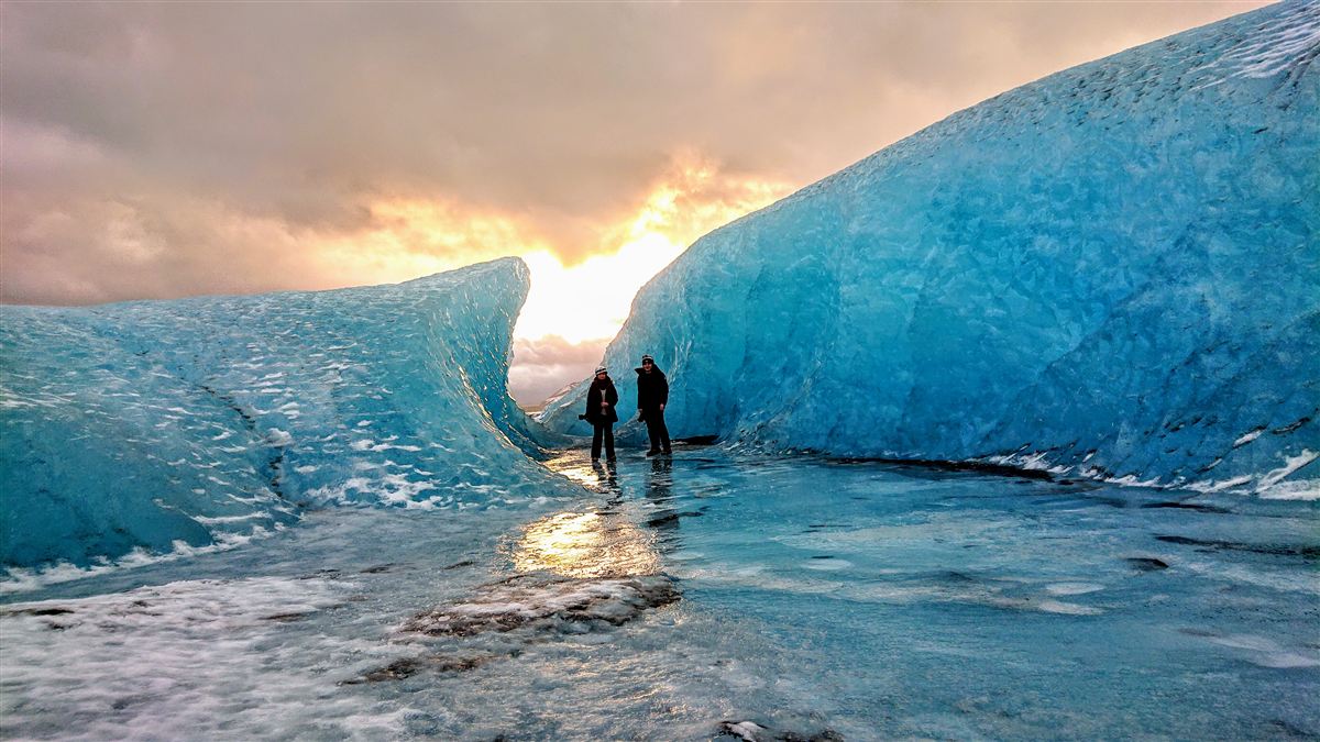Northern icecaves photo