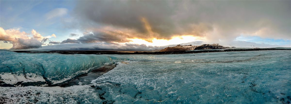 Northern icecaves photo