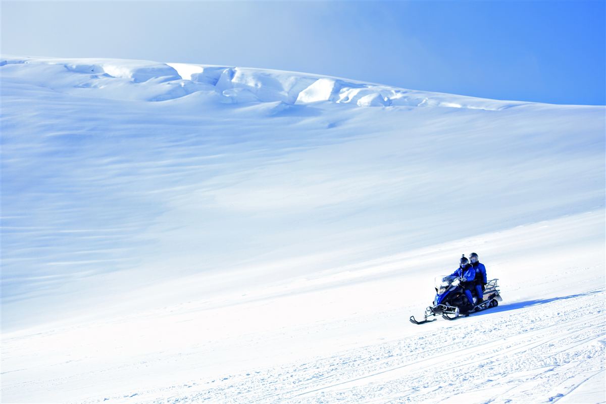 Northern motorized photo